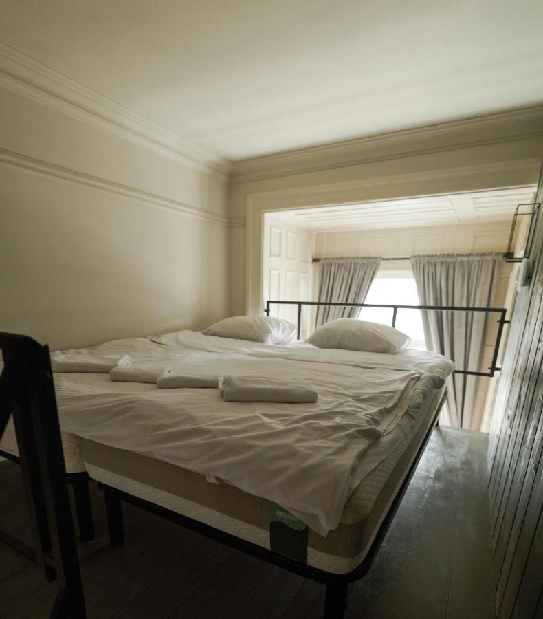 Old City Hotel Львов Экстерьер фото