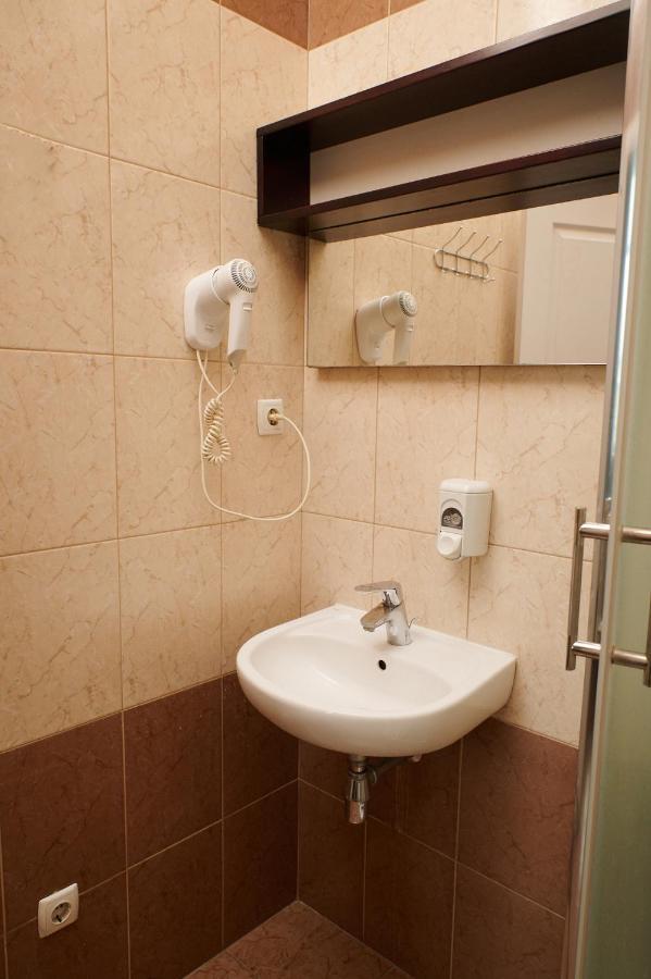 Old City Hotel Львов Экстерьер фото